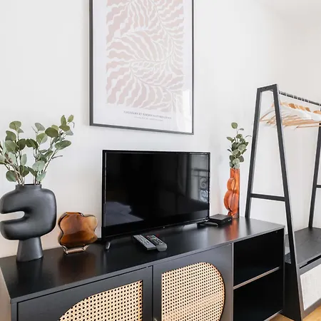 Studio Accueillant Et Fonctionnel - 10 - 2p Apartment *